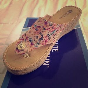 White Mountain Floral print wedge sandals